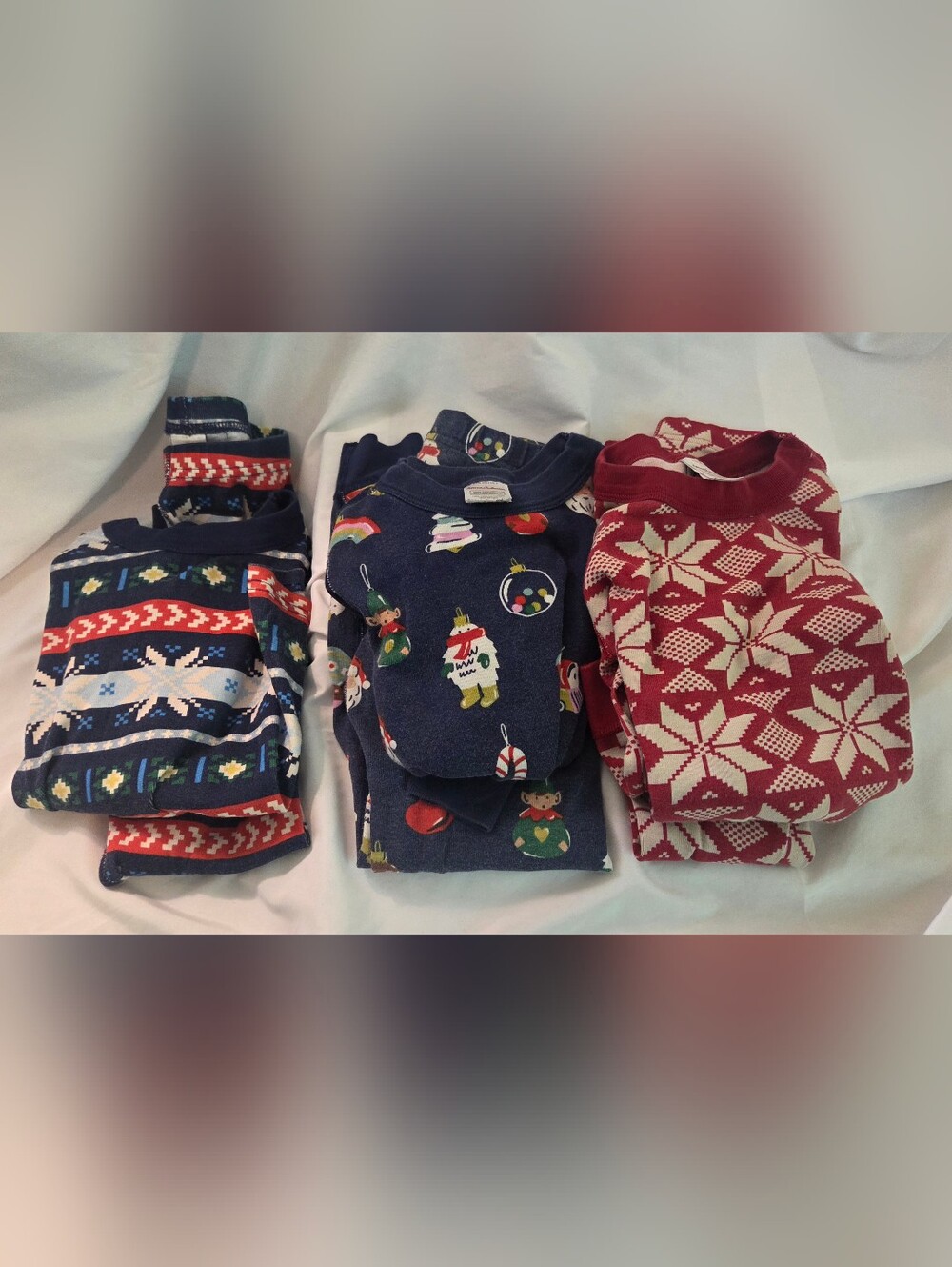 Three Sets Of Hanna Andersson Size 110- 5 Xmas Pjs